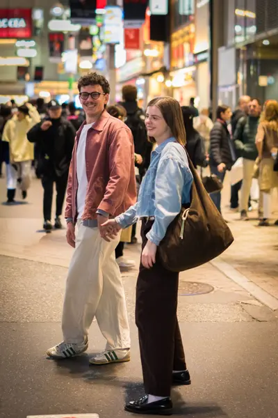 Couples photoshoot in Tokyo by Phil S