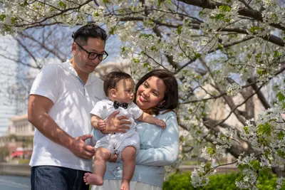 Family photoshoot in Yokohama by Phil S