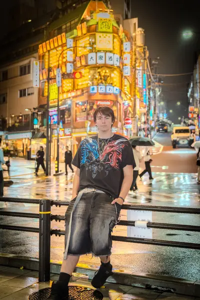Solo Portrait photoshoot in Tokyo by Phil S