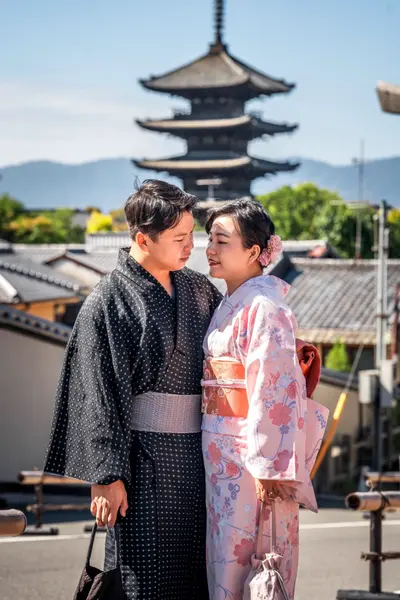 Couples photoshoot in Kyoto by Soh