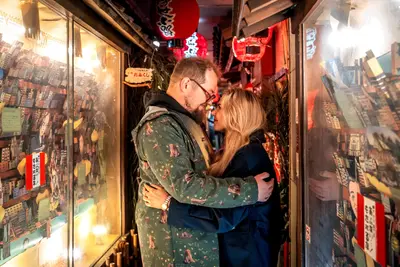 Couples photoshoot in Osaka by Soh