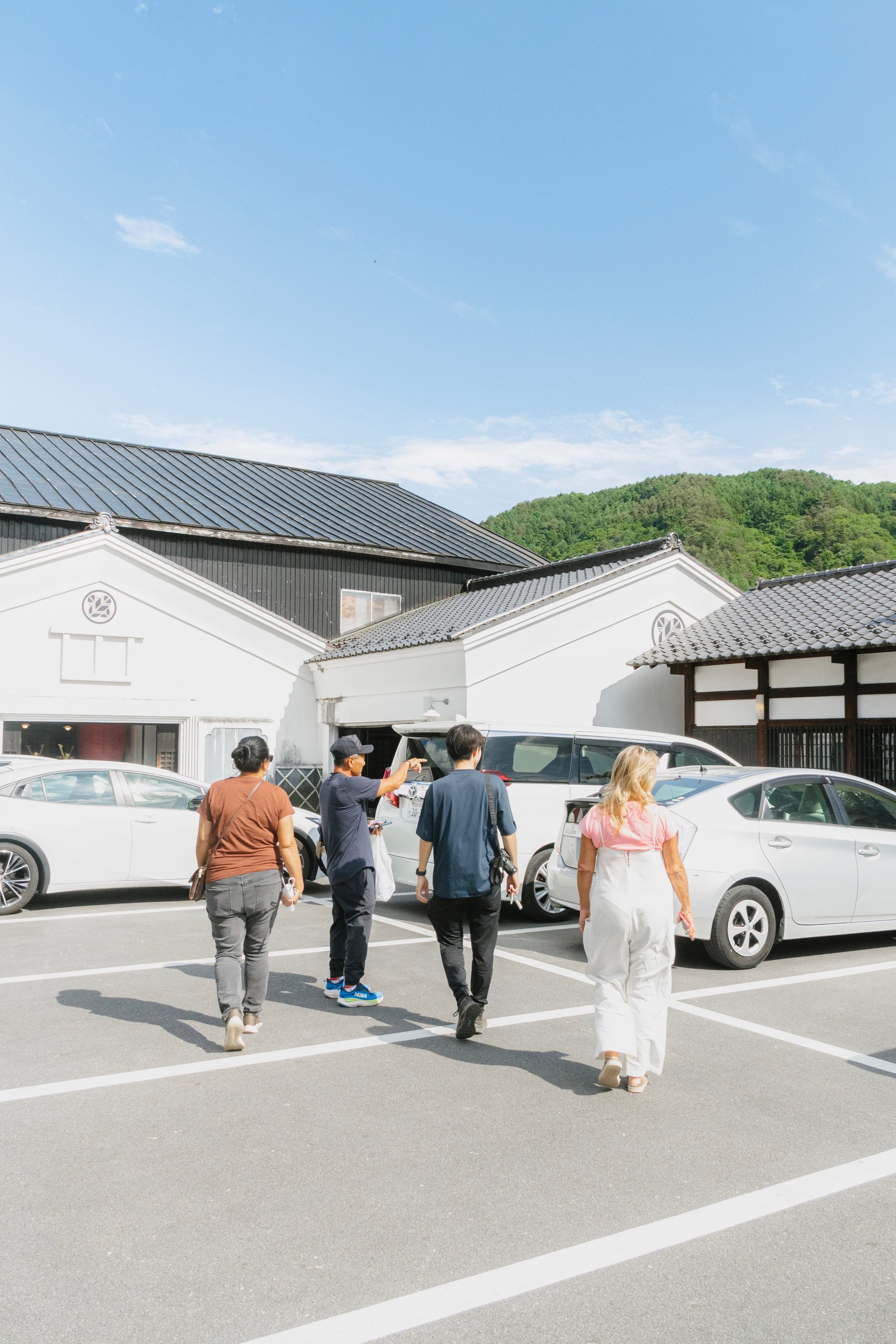 Shiina Adachi photoshoot in Lago Kawaguchi