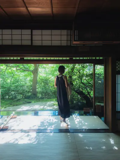 Solo Portrait photoshoot in Kyoto by Shiina A