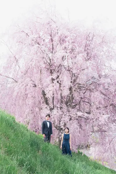 Engagement photoshoot on Lake Kawaguchi by Shiina A
