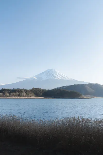 Content Creator photoshoot on Lake Kawaguchi by Shiina A