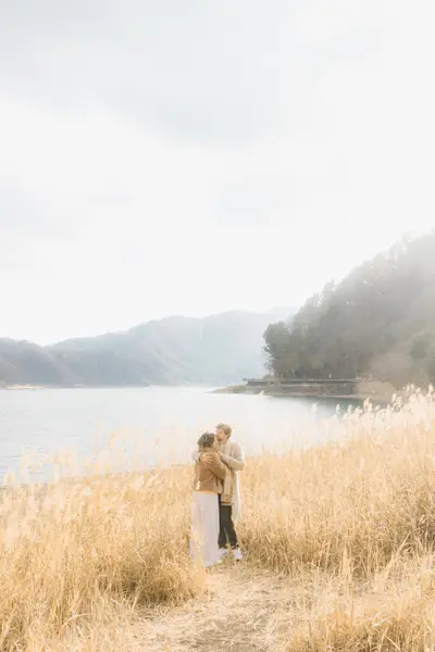Elopement photoshoot on Lake Kawaguchi by Shiina A