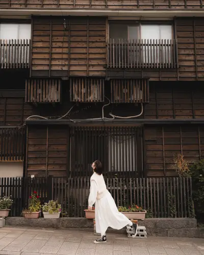 Solo Portrait photoshoot in Kyoto by Shiina A