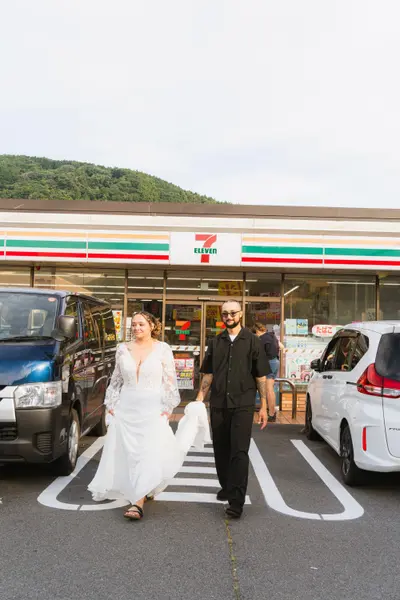 Wedding photoshoot in Hakone by Shiina A