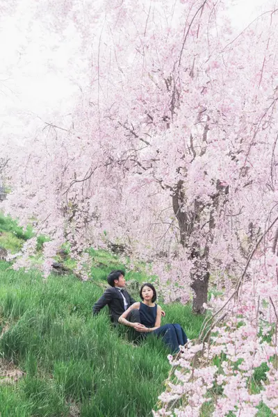 Anniversary photoshoot on Lake Kawaguchi by Shiina A