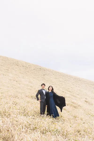 Engagement photoshoot on Lake Kawaguchi by Shiina A