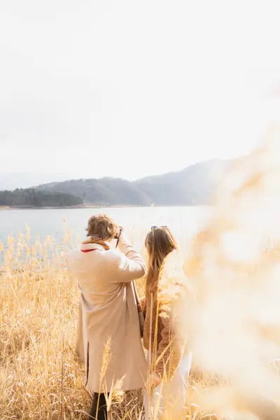 Couples photoshoot on Lake Kawaguchi by Shiina A