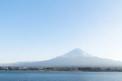 Content Creator photoshoot on Lake Kawaguchi by Shiina A