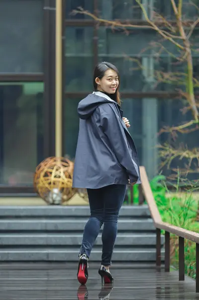 Solo Portrait photoshoot in Kyoto by Bernard L