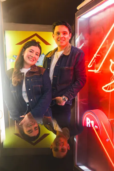 Honeymoon photoshoot in Tokyo by Marvin T