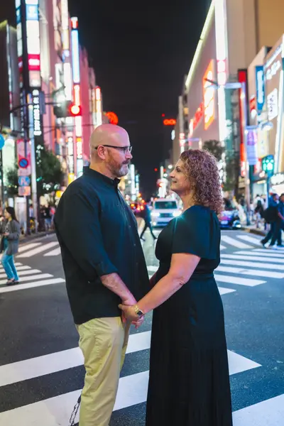 Couples photoshoot in Tokyo by Marvin T