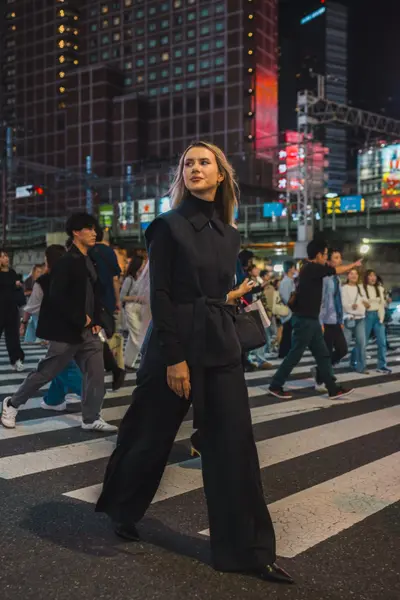 Solo Portrait photoshoot in Tokyo by Marvin T