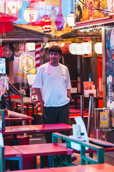 Solo Portrait photoshoot in Tokyo by Marvin T