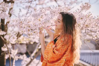 Solo Portrait photoshoot in Kyoto by Sanbao Z