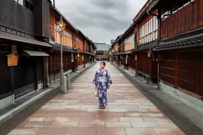 Solo Portrait photoshoot in Kanazawa by Scott T