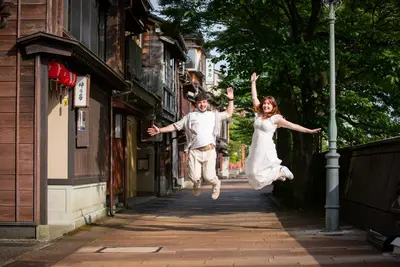 Proposal photoshoot in Kanazawa by Scott T