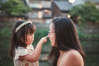 Family photoshoot in Kanazawa by Scott T