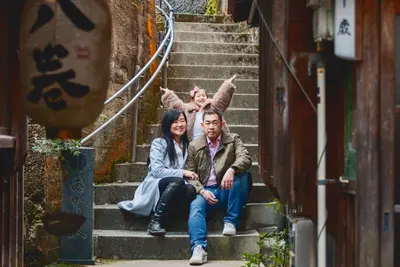 Family photoshoot in Kanazawa by Scott T